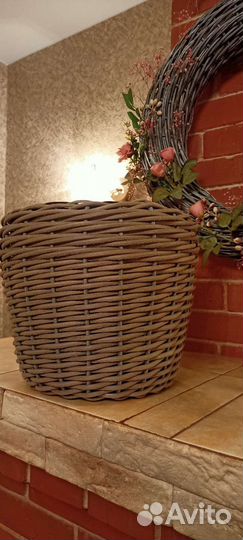 Корзина плетеная из ротанга