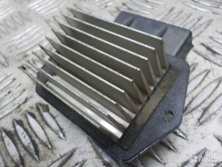 Резистор печки Toyota Corolla 2001-2006