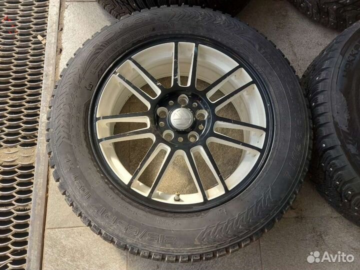 Комплект зимних колёс R17 Nokian Hakkapelitta 8