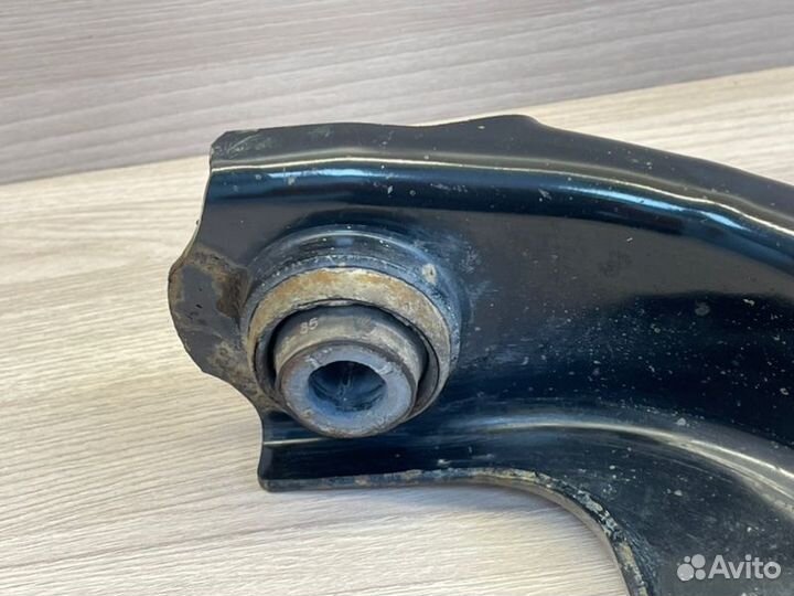 Рычаг подвески передний левый Renault Duster