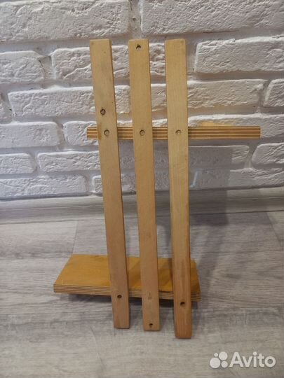 Подставка для цветов деревянная