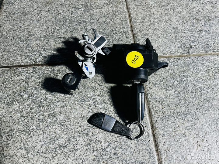 Комплект личинок ключ замок ауди а6 с6