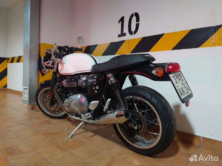 Продам мотоцикл Triumph в идеальном состоянии