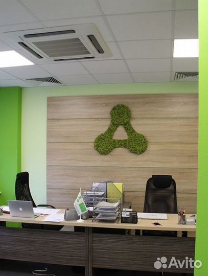 Логотип из мха 40 см