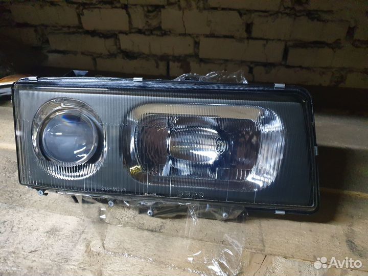 Фара правая Mitsubishi Fuso Fighter 1993-2007