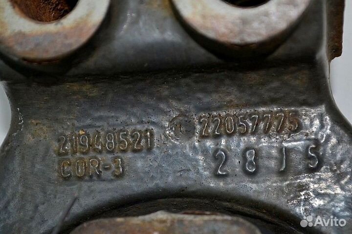 Кронштейн ящика аккумулятора volvo FH (01.12)