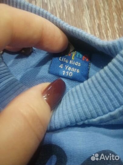 Продам 2 детских костюма