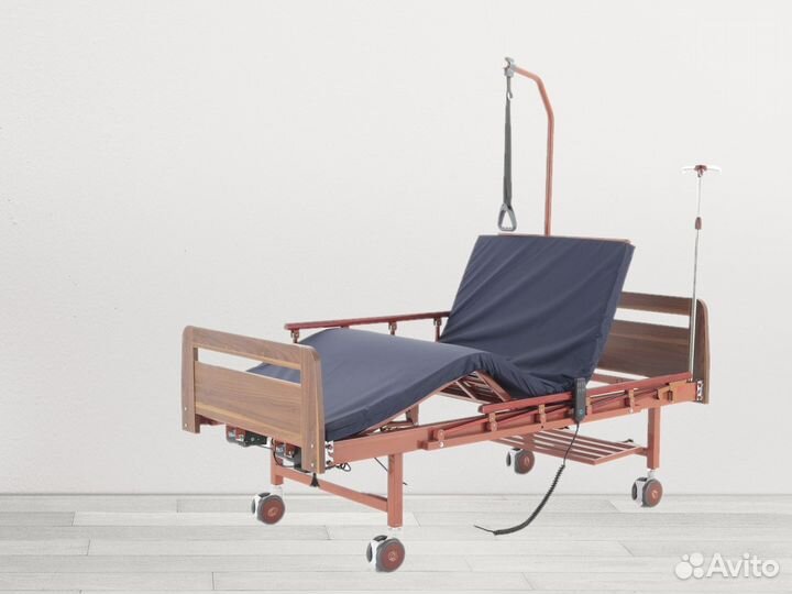 Удoбнaя медицинcкая кpoвать с кардиоположением