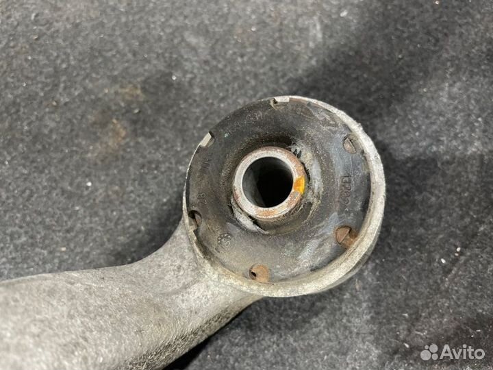 Рычаг подвески задний левый Lincoln Navigator 2