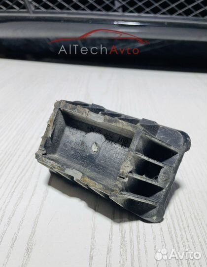 Опора домкрата BMW X3 F25, X5 E70, X6 E71