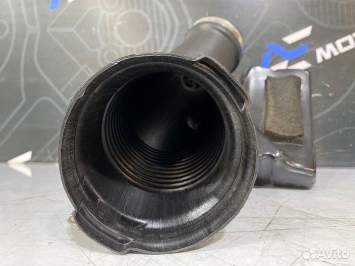 Патрубок воздушного фильтра Audi A6 C6 AUK 2006