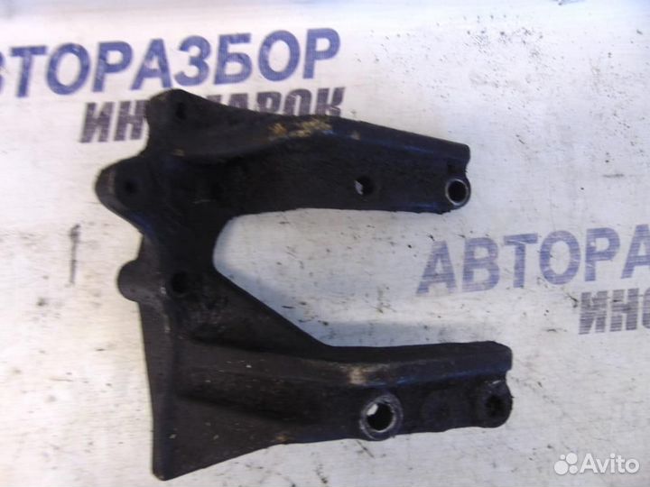 Кронштейн кпп для Toyota Corsa 4 1990-1994г