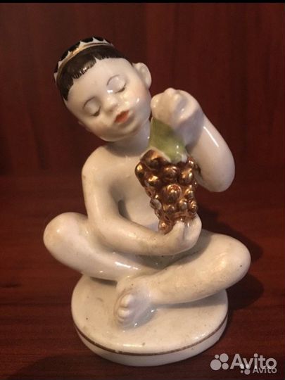 Статуэтки «Счастливое детство»