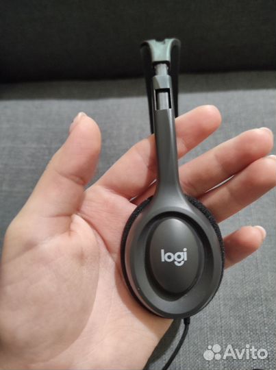 Проводные наушники с микрофоном