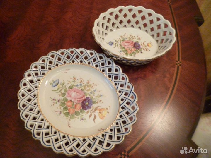 Овальная тарелка и сухарница. Севр. Франция