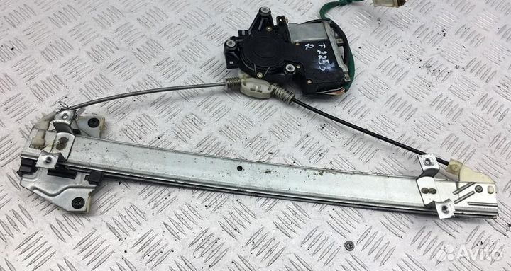 Моторчик стеклоподъемника Mitsubishi Galant