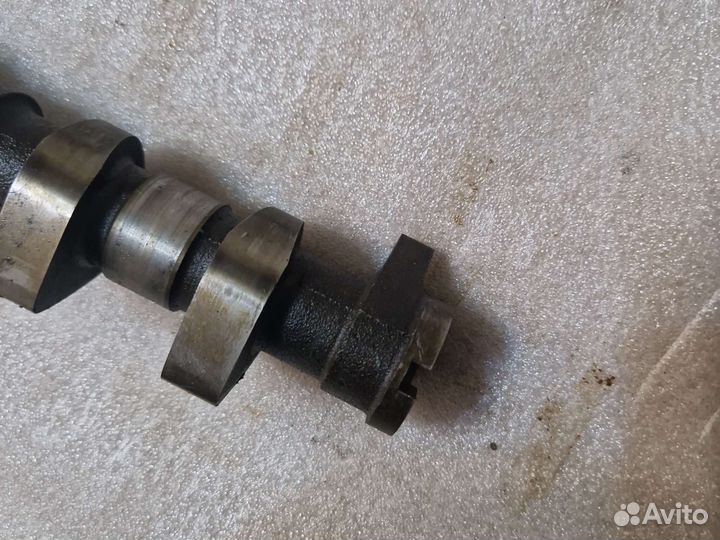 Распредвал мазда LF17 421