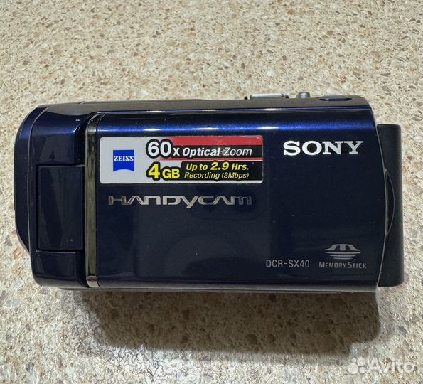 Видеокамера Sony DCR-SX40