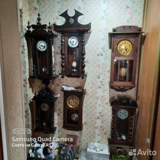 Старинные настенные антикварные часы с боем