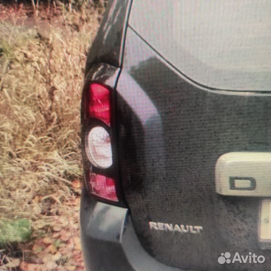Накладки на задние фары рено Дастер I поколение