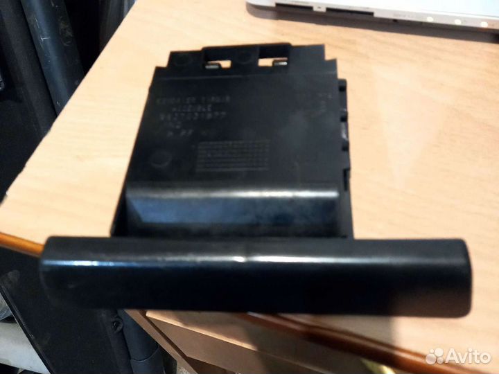 Пепельница Peugeot 307