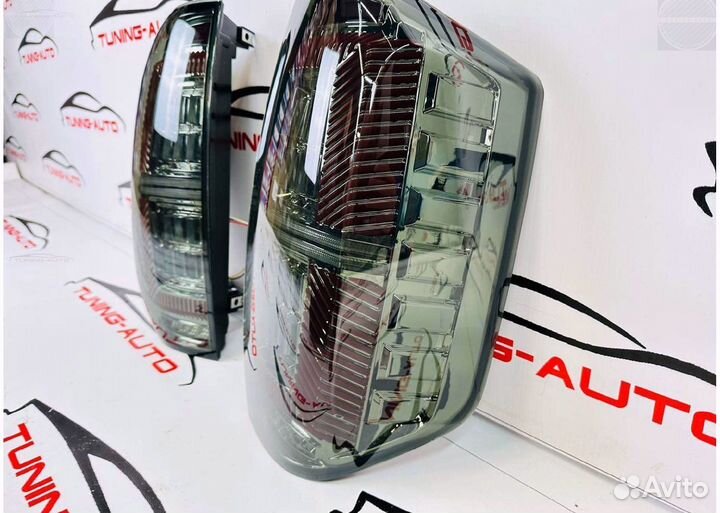 Стоп - сигналы Toyota Tundra (XK50)