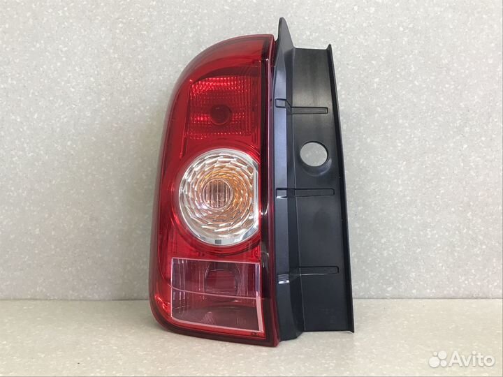 Фонарь задний левый Renault Duster I 2012-2021