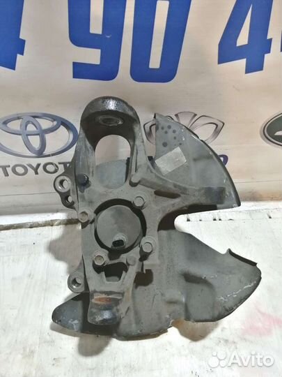 Кулак поворотный правый Mazda Rx-8