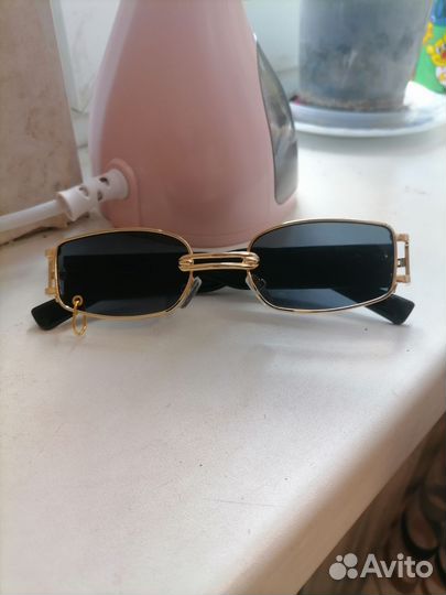 Солнцезащитные очки