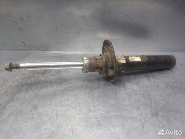 Амортизатор передний Skoda Octavia (A5 1Z)