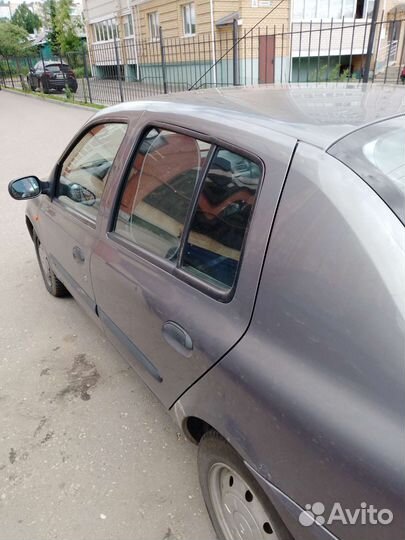 Renault Clio 1.4 МТ, 2001, битый, 209 600 км