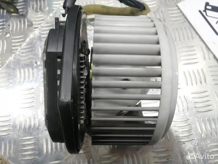 Моторчик отопителя Nissan Murano Z50