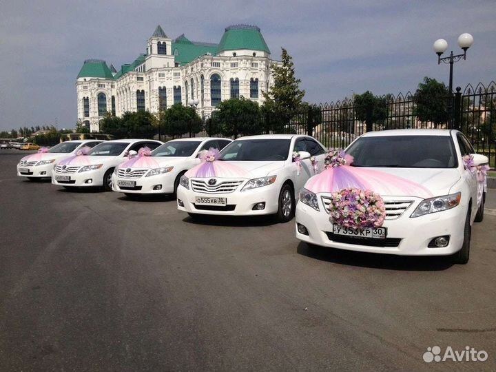 Свадебные украшения на авто