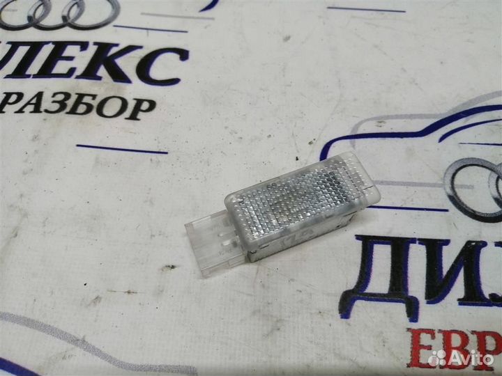 Плафон салонный VW Golf VI 2009-2012