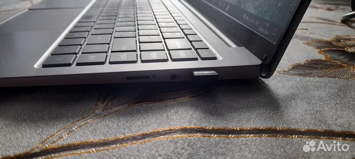 Ноутбук рабочий, очень шустрый, бесшумный