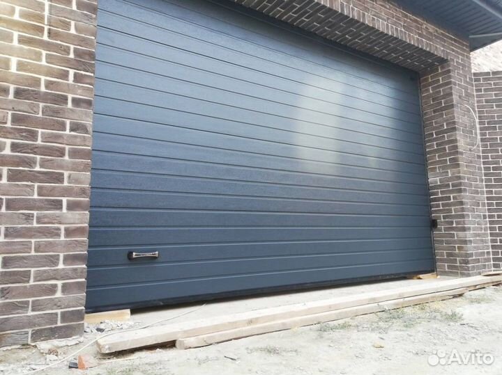 Гаражные ворота Alutech