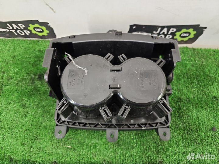 Подстаканник Audi A6 C7 2.0 cdnb 2013