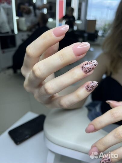 Маникюр на дому