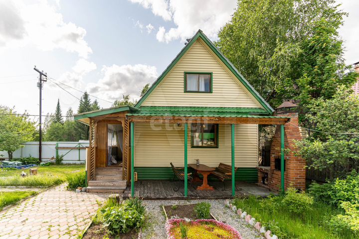 Дача 70 м² на участке 7,1 сот.