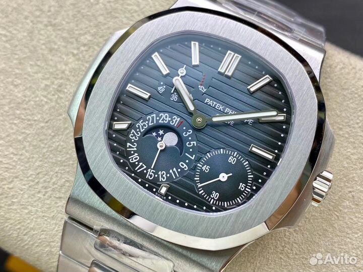 Часы Patek Philippe Nautilus Moophase