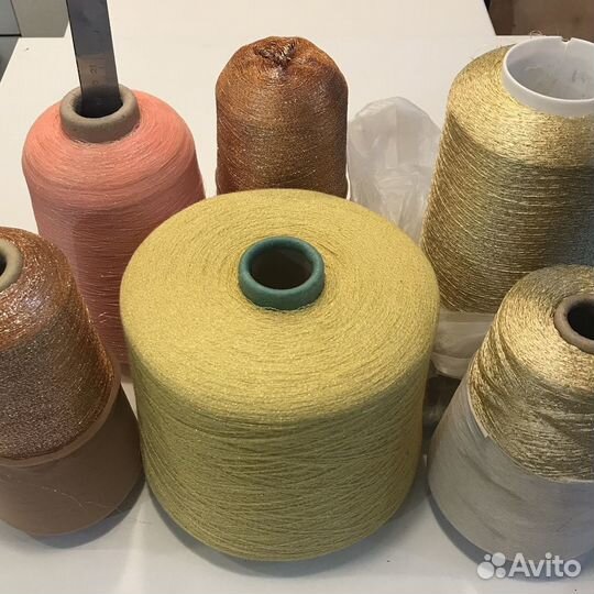 Пряжа, нитки для вязания на бобинах