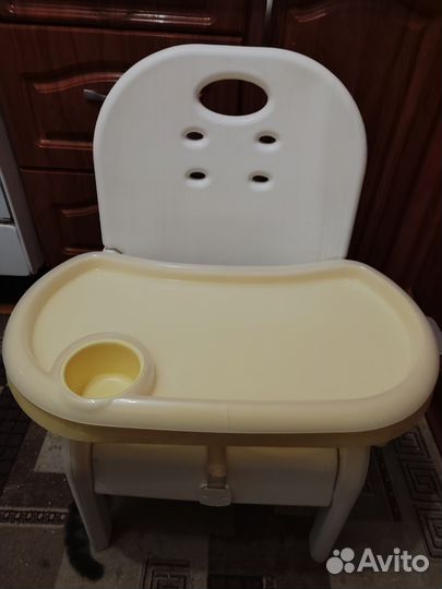 Столик для кормления