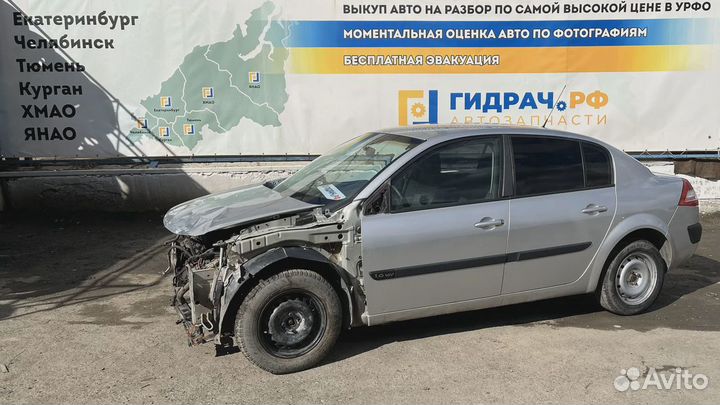 Крышка фонаря правого Renault Megane 2 8200598908