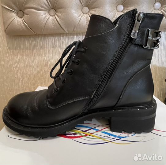Ботинки кожаные,демисезонные