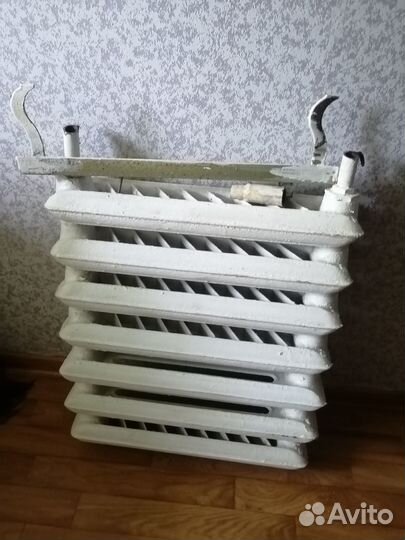 Батарея чугунная 7 секций