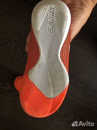 Кроссовки для футбола