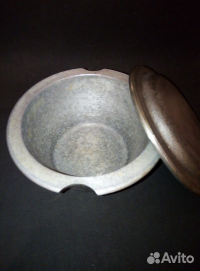 Чугунный горшок для запекания или жаркова 0,5литр