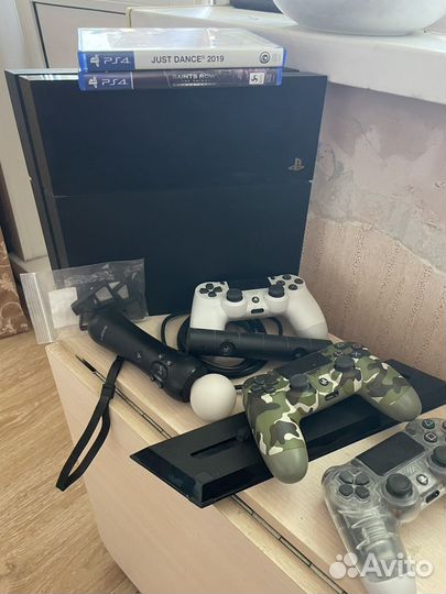 Продам Sony PS4 500 gb коплектом все разом