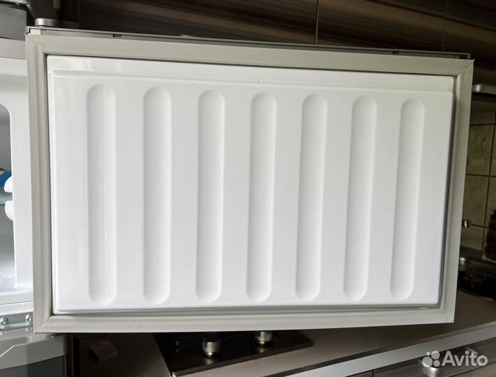 Liebherr дверь морозильного отделения