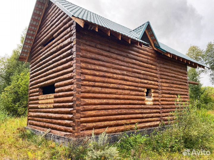 Готовый сруб дома из бревна